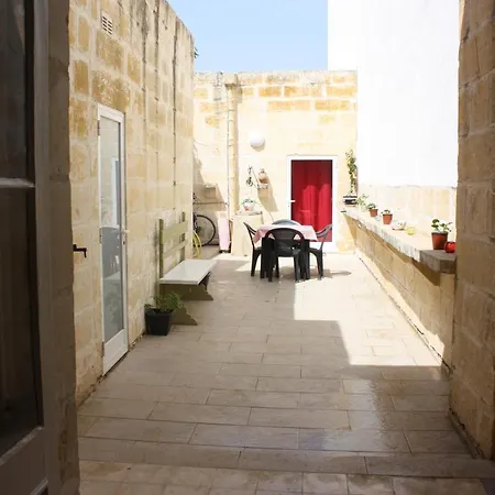 Vertical Climbing Malta Qrendi