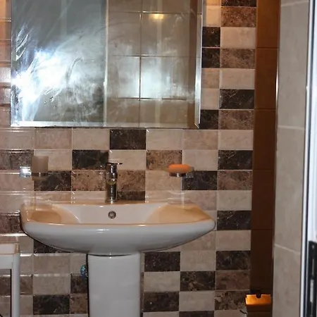 Vertical Climbing Malta 홈스테이 Qrendi