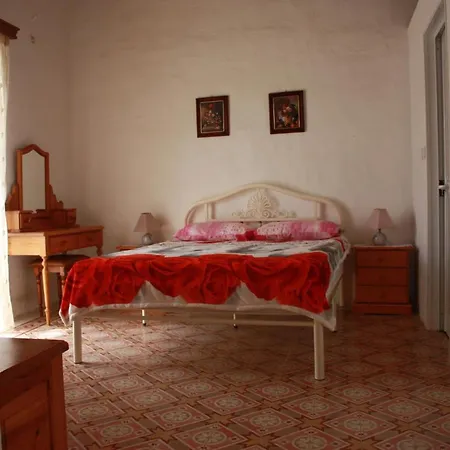 Vertical Climbing Malta * Qrendi