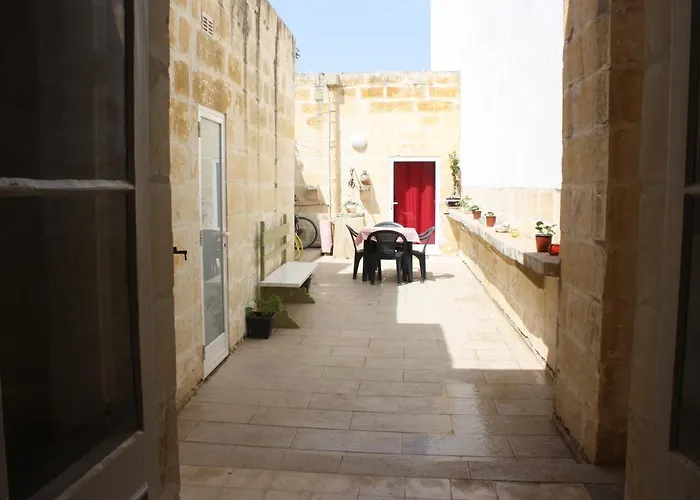 Vertical Climbing Malta Qrendi