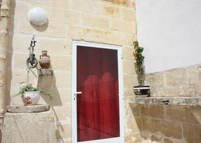 Vertical Climbing Malta * Qrendi